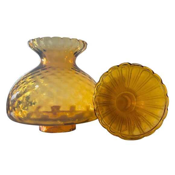 Mid-Century Amber Glass Table Lamp: Quilted Diamond Pattern | One Owner - Picture 2 of 5